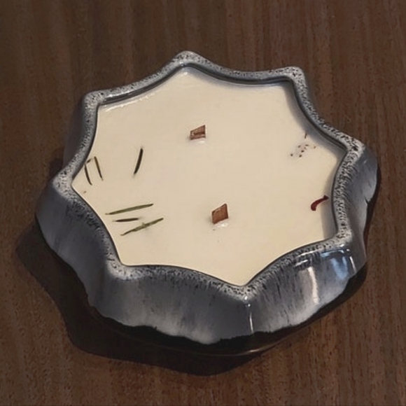 💛Host Pick💛 Hand made Organic soy candle - Picture 3 of 7